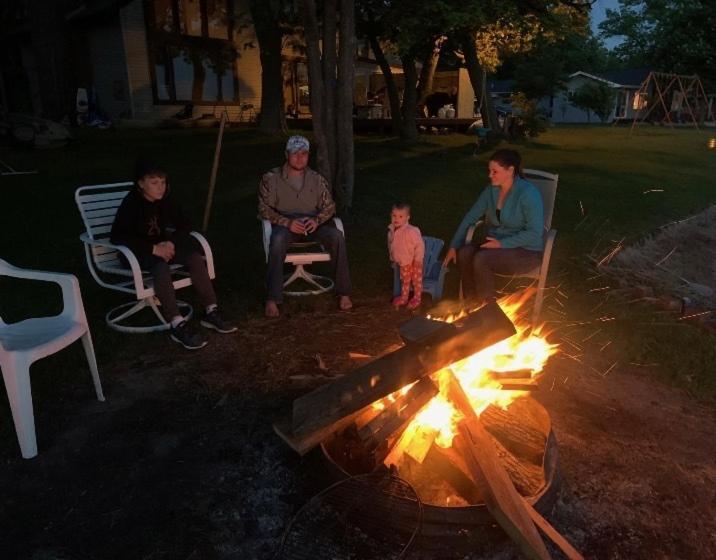 Cozy Home Lake Huron With Loft 2 Bedroom 1 Bathroom Au Gres 外观 照片